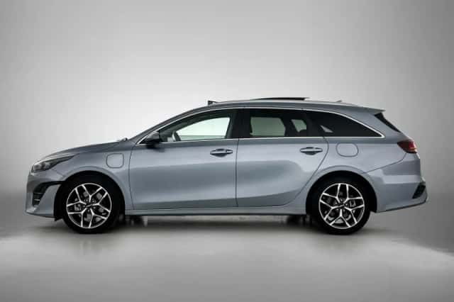 Kia Ceed Sportswagon (2024) thumbnail 5