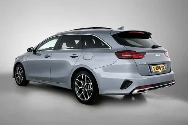 Kia Ceed Sportswagon (2024) thumbnail 6