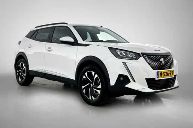 Peugeot 2008 (2021) thumbnail 2