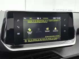Peugeot 2008 (2021) thumbnail 24