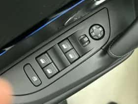 Peugeot 2008 (2024) thumbnail 17