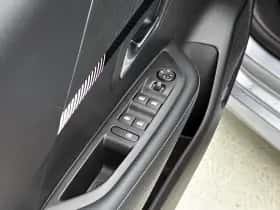 Peugeot 208 (2024) thumbnail 17