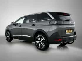 Peugeot 5008 (2022) thumbnail 3