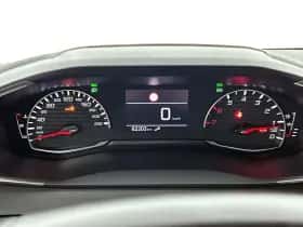 Peugeot 208 (2022) thumbnail 20