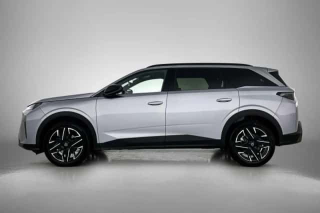 Peugeot 5008 (2025) thumbnail 2
