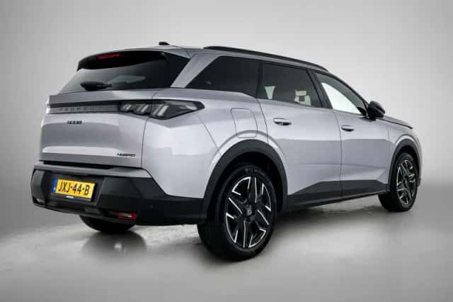 Peugeot 5008 (2025) thumbnail 6