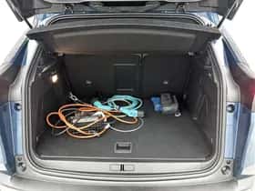 Peugeot 3008 (2024) thumbnail 18