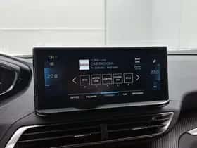 Peugeot 3008 (2024) thumbnail 25