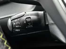 Peugeot e-2008 (2023) thumbnail 22