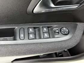 Peugeot 208 (2023) thumbnail 18