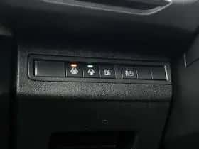 Peugeot 3008 (2022) thumbnail 23