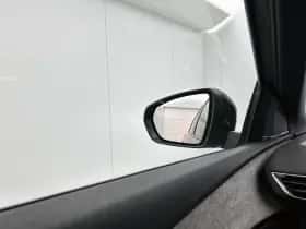 Peugeot 3008 (2022) thumbnail 36