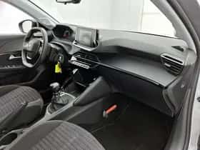 Peugeot 208 (2023) thumbnail 13