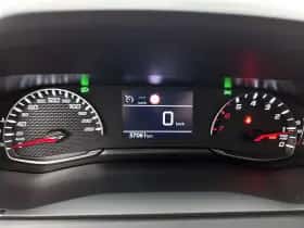 Peugeot 208 (2023) thumbnail 19