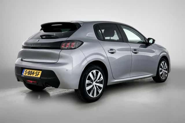 Peugeot 208 (2023) thumbnail 6