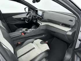 Peugeot 3008 (2021) thumbnail 16
