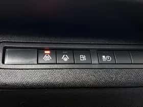 Peugeot 3008 (2021) thumbnail 32