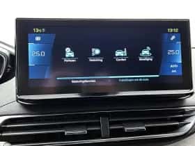 Peugeot 3008 (2021) thumbnail 39