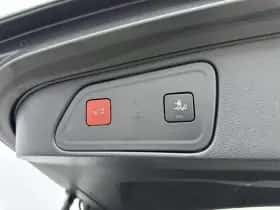 Peugeot 3008 (2021) thumbnail 50