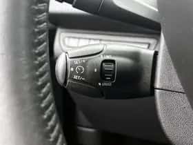 Peugeot 2008 (2019) thumbnail 21