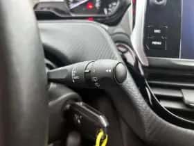 Peugeot 2008 (2019) thumbnail 23