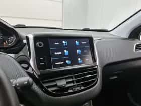 Peugeot 2008 (2019) thumbnail 26