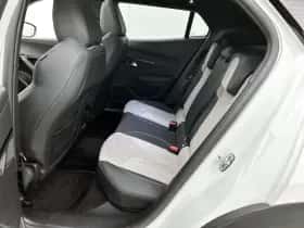 Peugeot e-2008 (2022) thumbnail 17