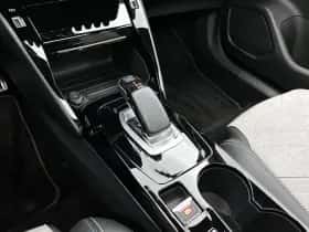 Peugeot e-2008 (2022) thumbnail 31