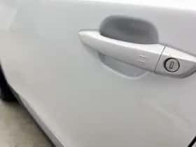 Peugeot e-2008 (2022) thumbnail 41