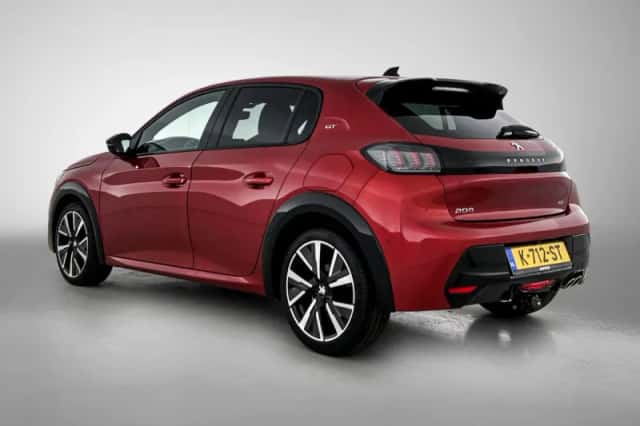 Peugeot 208 (2021) thumbnail 3