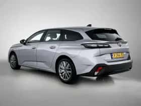 Peugeot 308 (2022) thumbnail 3