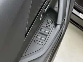 Peugeot e-2008 (2023) thumbnail 19