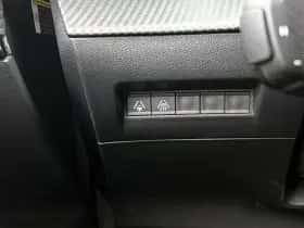 Peugeot 2008 (2023) thumbnail 24