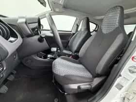 Peugeot 108 (2021) thumbnail 11
