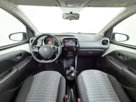 Peugeot 108 (2021) thumbnail 12
