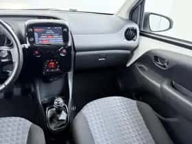 Peugeot 108 (2021) thumbnail 15
