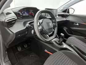 Peugeot 208 (2023) thumbnail 11