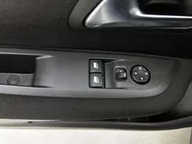 Peugeot 208 (2023) thumbnail 17