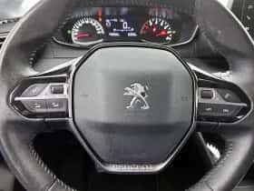 Peugeot 208 (2023) thumbnail 18