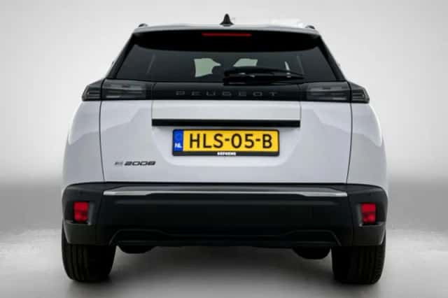 Peugeot e-2008 (2025) thumbnail 6