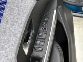 Peugeot 5008 (2025) thumbnail 18