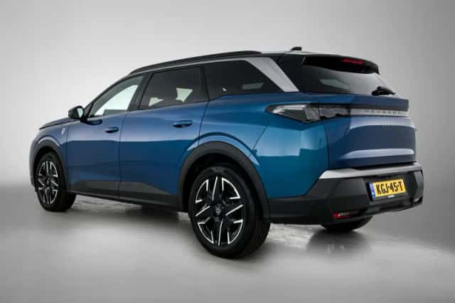 Peugeot 5008 (2025) thumbnail 3