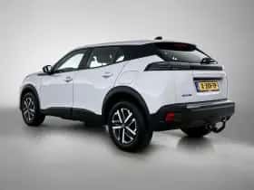 Peugeot 2008 (2024) thumbnail 3