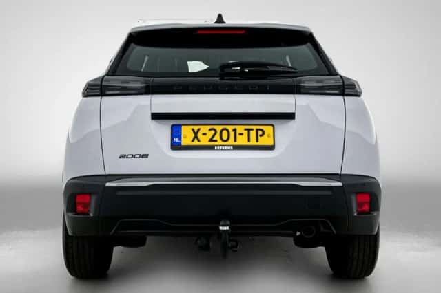 Peugeot 2008 (2024) thumbnail 5