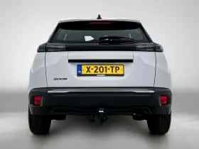 Peugeot 2008 (2024) thumbnail 5