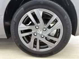 Peugeot 208 (2021) thumbnail 34