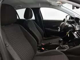 Peugeot 208 (2023) thumbnail 14