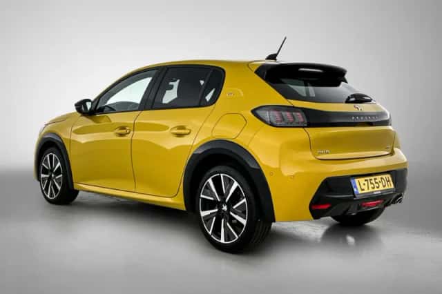 Peugeot 208 (2021) thumbnail 3
