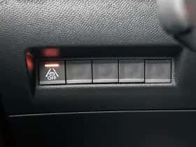 Peugeot 208 (2021) thumbnail 22