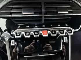 Peugeot 208 (2021) thumbnail 30